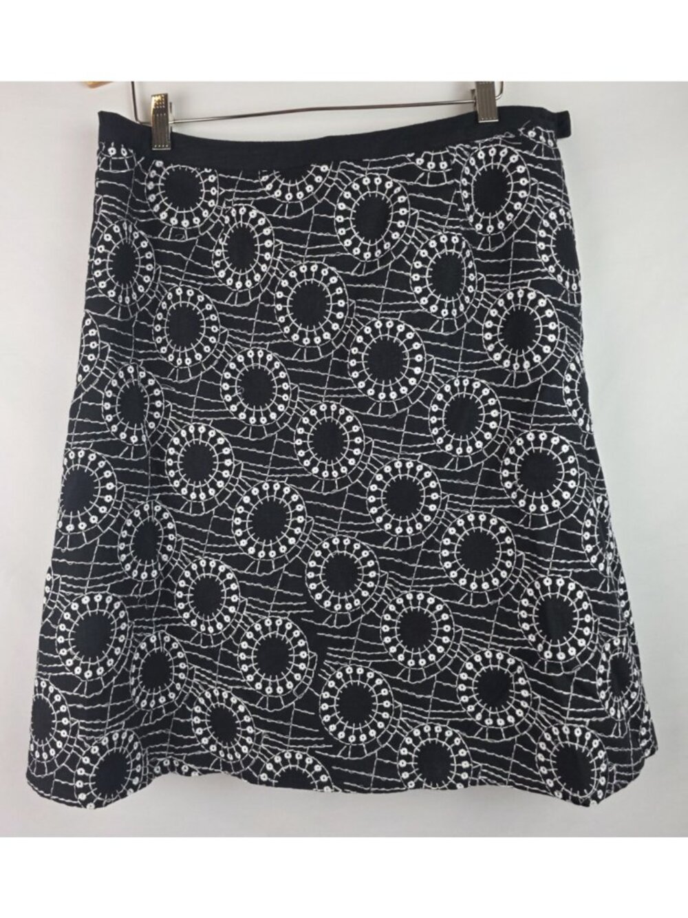 Richard Malcolm Women's Skirt Size 14 Black Embroidered Circles A-Line Linen